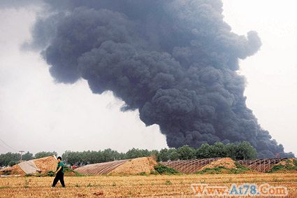 北京房山化工仓库发生火灾暂未发现人员伤亡