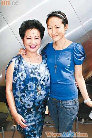 薛家燕衣服多达60箱需用俩栋千万豪宅摆放