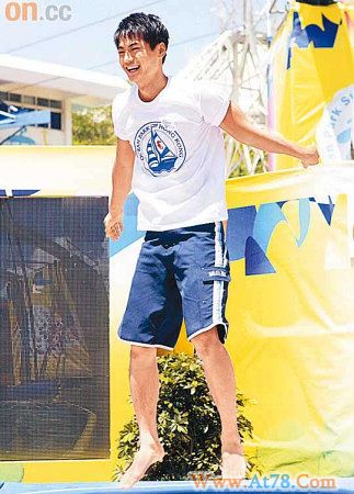 江若琳儿时喜玩滑梯罗仲谦难忘救生员生涯(图)