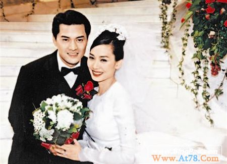 吕良伟指责与邝美云婚姻报道遭断章取义(图)