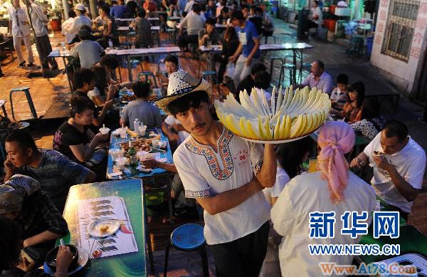 在乌鲁木齐观察“7·5”事件一周年:平静与不平静