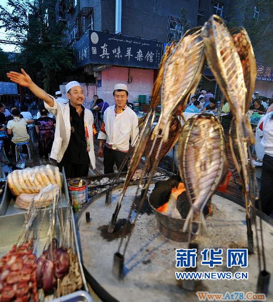 在乌鲁木齐观察“7·5”事件一周年：平静与不平静