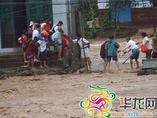重庆遭入汛以来最强降雨袭击