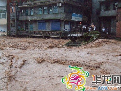 重庆遭入汛以来最强降雨袭击