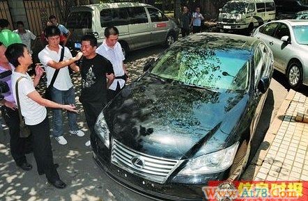 广东杀警嫌犯身背数条命案 疑6天连杀6人