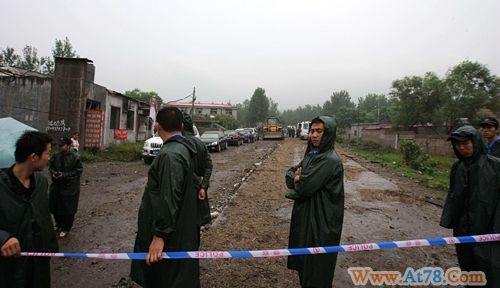 平顶山爆炸事件 已发现4人死亡34人受伤