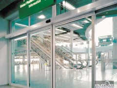 专业安装不锈钢玻璃门，钢化玻璃门