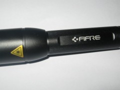 高级调焦系统SOS强弱光爆闪多功能LED强光电筒