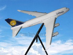 B747-400德国汉莎航空飞机模型