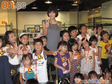 马诗慧对新一代嫩模价值观摇头斥不可破坏道德