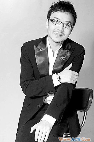 实习生曝汪涵牌品极佳 与何炅没有闹不和(图)