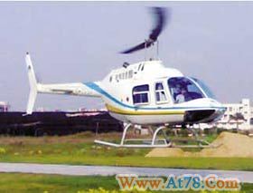 驾直升机追劫匪富豪遭媒体围追 自称感觉好累