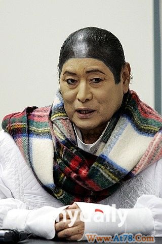 安德烈金健康状况恶化 重症患者室接受治疗