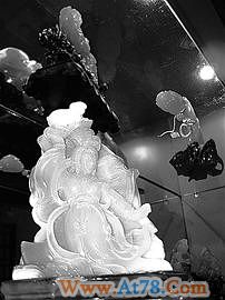 在成都遭遇水土不服 "黄龙玉"卖家转战云南(图)