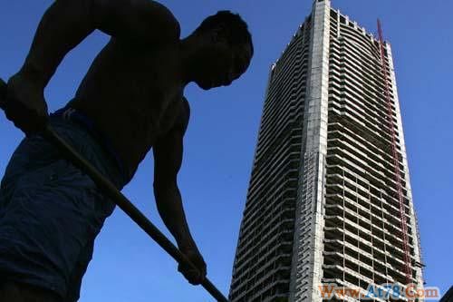 海南海岸线被开发商抢占一空 要建300高尔夫球场