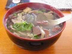 鸭血粉丝汤好吃与否重点在于“料”