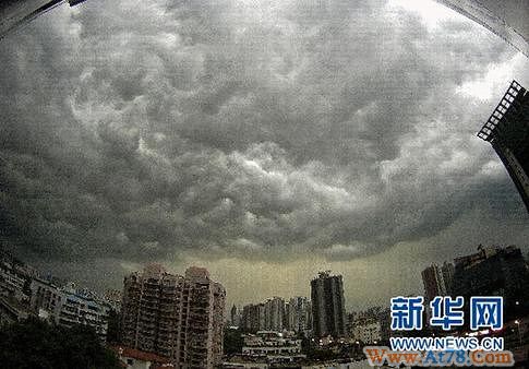 乌云压境 武汉将迎长江洪峰