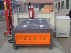 山东济南多功能木工雕刻机