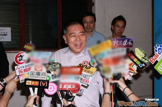 黎姿剖腹产孪生女儿 老公马廷强宣布喜讯(图)