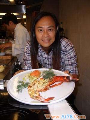 蔡一智入厨哄老婆烹饪达人名不虚传(图)