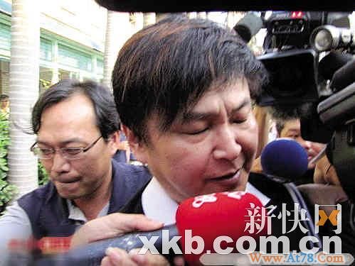 贺一航吸毒召妓被捕小女友力挺婚期不变