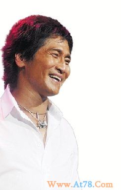 50岁齐秦欲爆结婚计划 比女友大24岁