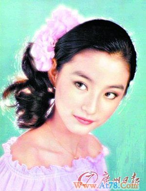 内地清纯女演员“濒临灭绝”招潜规则“围剿”