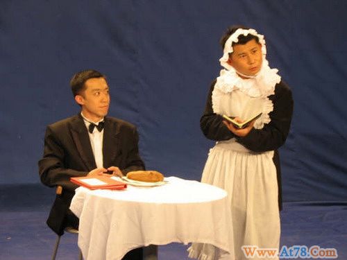 李菁取消退出说明会 15日与何云伟同台亮相