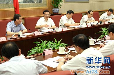 李克强：要做好问题乳粉清查和销毁工作 铲除隐患