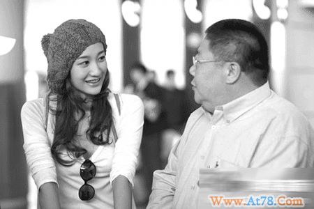 成都“李小冉”一剧成名 师兄是孙红雷