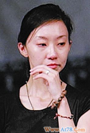 侯耀文遗产案和解告终 死后三年骨灰将择日下葬