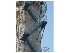 烟囱安装爬梯，安装烟囱钢梯