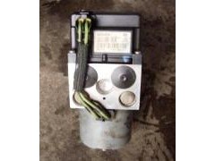 绅宝汽车配件 发动机配件 波箱配件及头嘴配件