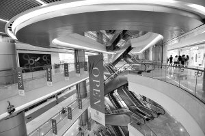 黄金周奢侈品、潮牌集体亮相武汉商场