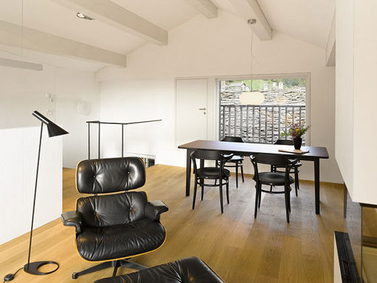 15世纪山区村落中的现代住宅