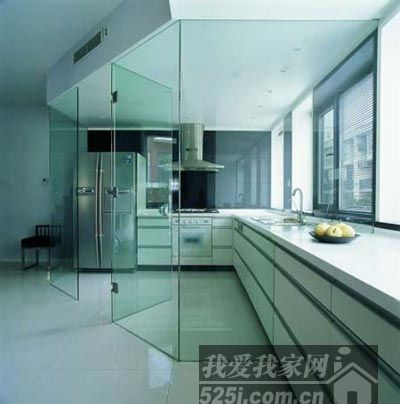 玻璃墙既通透又隔烟