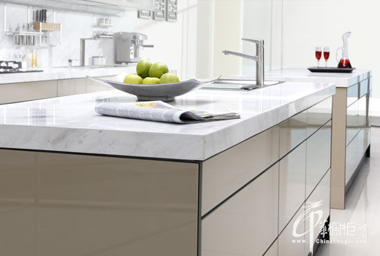 欧琳橱柜热季打造厨房装修“柔和”方案