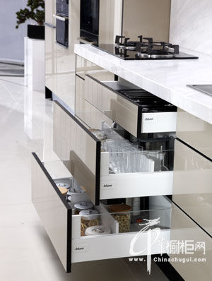 欧琳橱柜热季打造厨房装修“柔和”方案