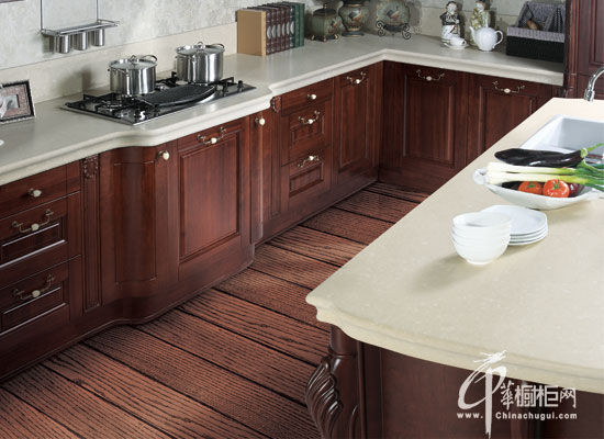 欧琳橱柜热季打造厨房装修“柔和”方案