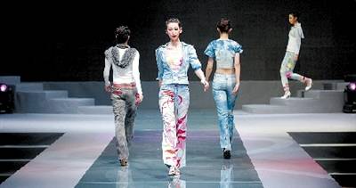 郑州女裤越来越大牌 领跑全国服装业