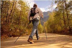 秋季登山益身心 几类人群得悠着点
