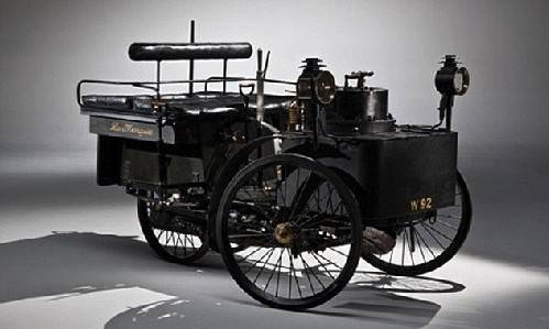 世界最古老汽车拍得462万美元