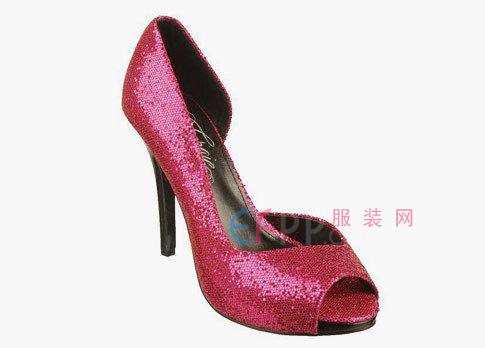 不止是闪亮 Fergie推出慈善高跟鞋