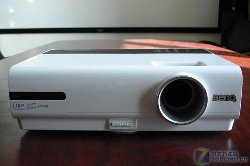 720p家庭娱乐投影 明基W600仅5500元