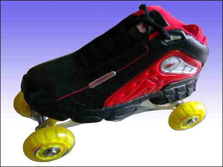 暴走鞋成新宠 专家建议“儿童不宜”