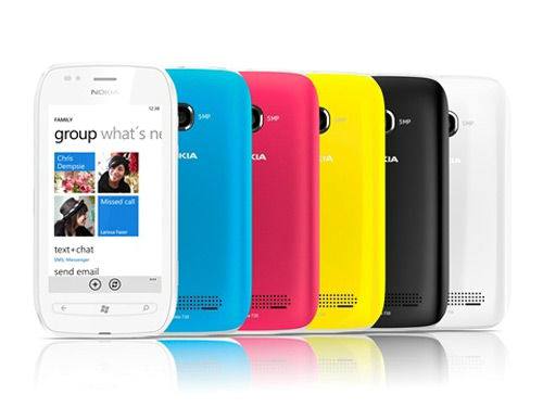 诺基亚发布WP7手机Lumia710 售价2780欧元