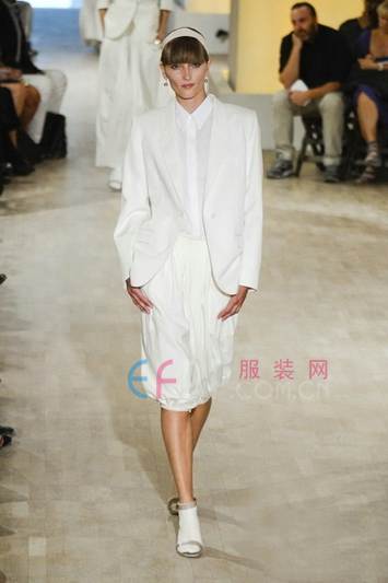 中性风格的款式 爱马仕2012春夏女装系列