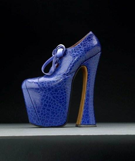 时尚教母四十年精品 奢华美鞋尽收眼底