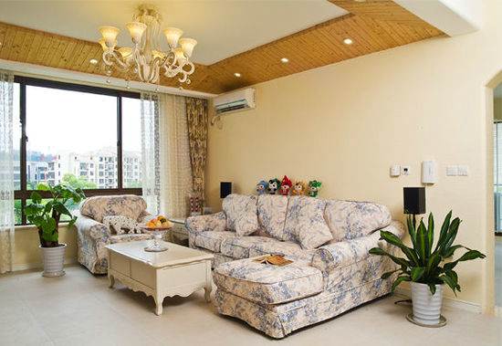 家具+色彩+布艺 辣妈10万打造中性田园风