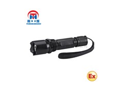 LED强光电筒   强光手电筒 LED强光电筒   强光手电筒